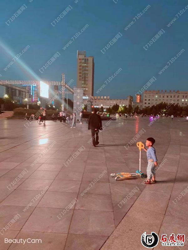 從業(yè)奇石_黃山奇石有哪些奇石_奇石行業(yè)