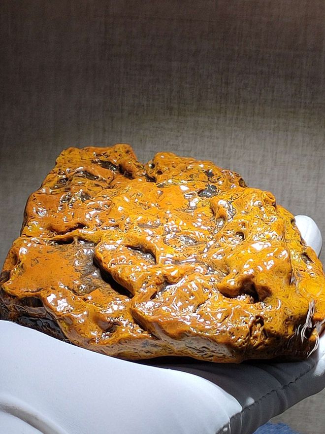 奇石賣給誰_奇石怎樣賣_奇石賣了60萬需要交多少稅