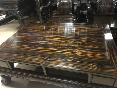 烏絲檀木和烏金木哪個(gè)檔次高_(dá)烏絲檀木烏金木哪個(gè)貴_金絲檀木和烏木哪個(gè)好