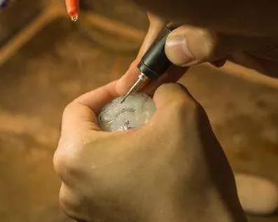 手工雕翡翠價格_雕翡翠手工價格表_翡翠雕工價格一覽