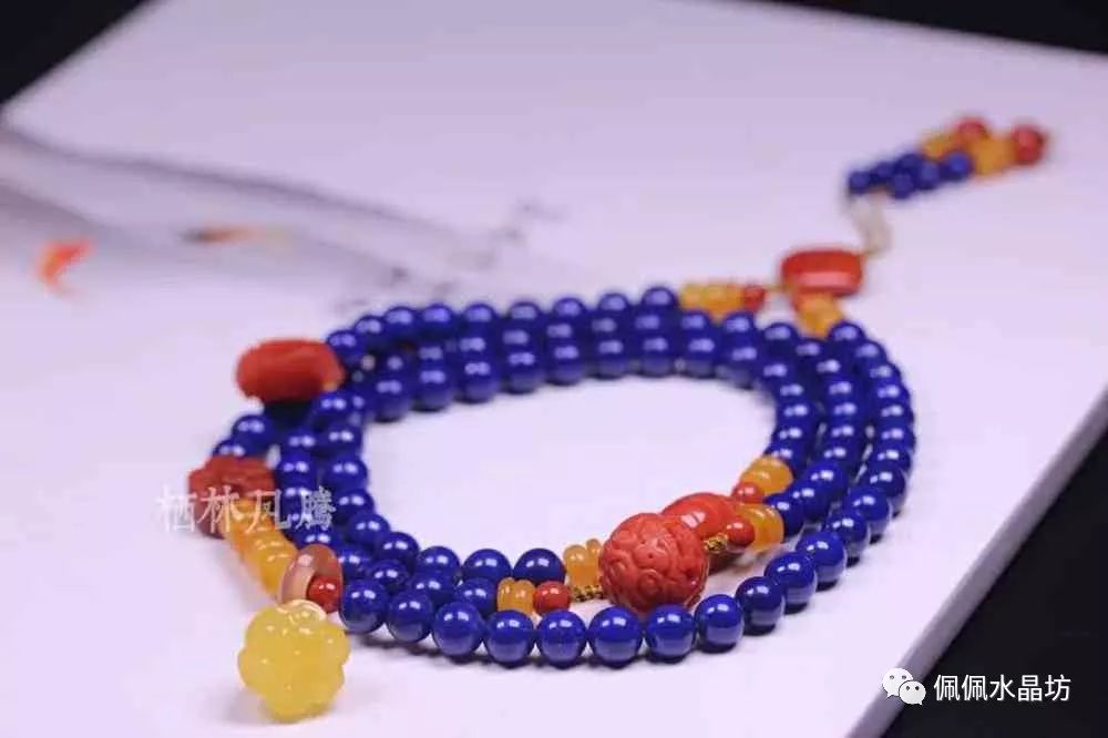 佩戴南紅手鏈有什么好處_南紅手鏈適合什么人戴_戴南紅手串有什么講究