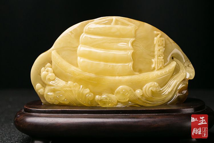 長期佩戴蜜蠟的功效與作用_長期佩戴蜜蠟有什么作用_長時間佩戴蜜蠟辟邪嗎