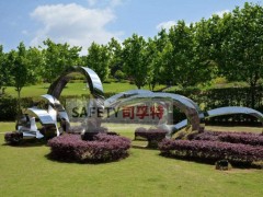 不銹鋼雕塑特點和制作流程