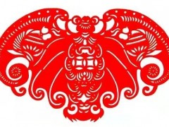 1997年，他花16元買來一塊石頭，上面有兩只蝙蝠，給1個億都不賣