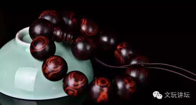 小葉紫檀手串盤玩方法_紫檀手串盤玩方法視頻_紫檀手串盤玩方法