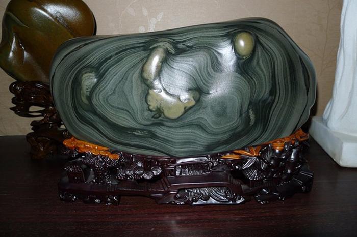 奇石收藏者的一件特殊藏品_象形奇石收藏價值_奇石收藏前景分析