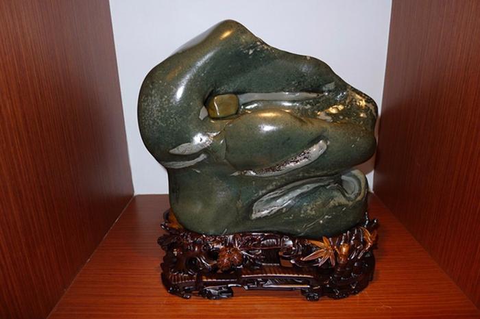 奇石收藏者的一件特殊藏品_象形奇石收藏價值_奇石收藏前景分析