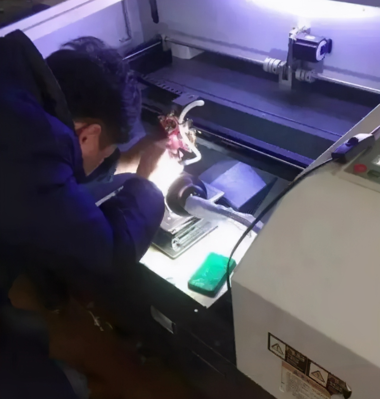 雕刻機玉石_有雕刻玉機器嗎_機器雕刻玉器