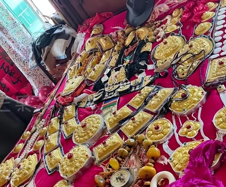 蜜蠟項(xiàng)鏈一般多少錢_蜜蠟項(xiàng)鏈好處_蜜蠟項(xiàng)鏈多少顆珠子最好