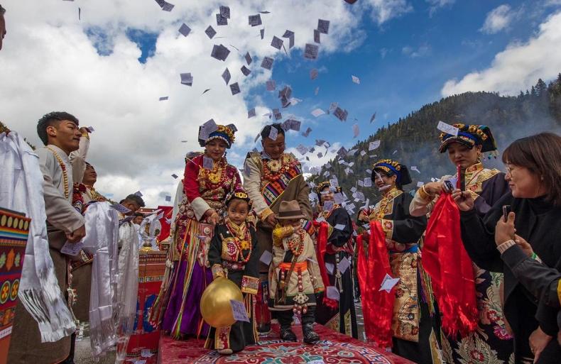 蜜蠟項(xiàng)鏈好處_蜜蠟項(xiàng)鏈多少顆珠子最好_蜜蠟項(xiàng)鏈一般多少錢