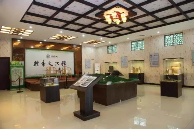 清遠(yuǎn)市奇石市場在哪里_清遠(yuǎn)奇石河風(fēng)景區(qū)簡介_清遠(yuǎn)奇石公園