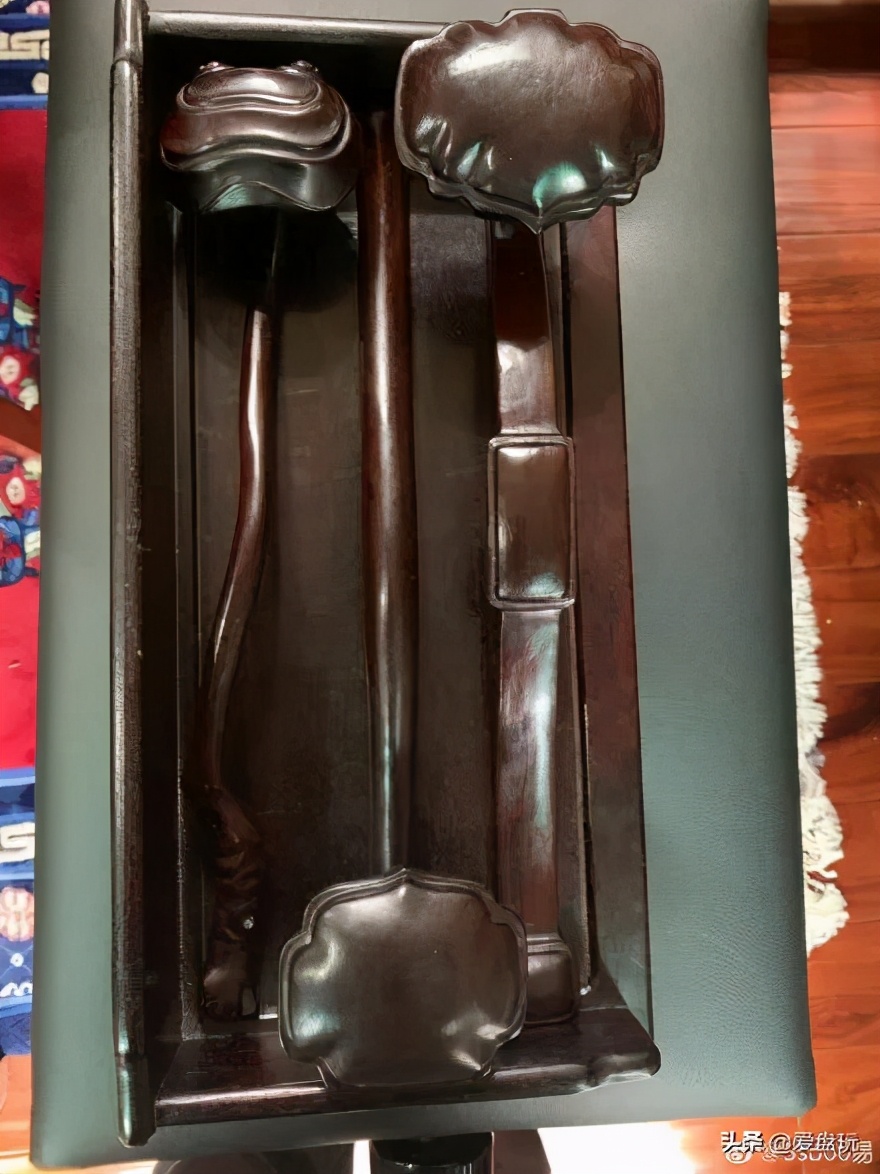 小葉紫檀盤黑了怎么重新盤玩_小葉紫檀盤黑處理能變紅嗎_小葉紫檀盤黑了怎么處理