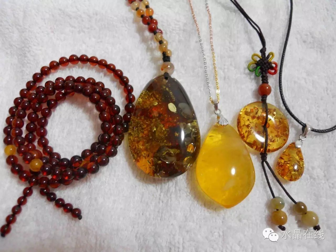 蜜蠟用保養(yǎng)油好不好_蜜蠟用什么油保養(yǎng)_保養(yǎng)油蜜蠟用什么清洗